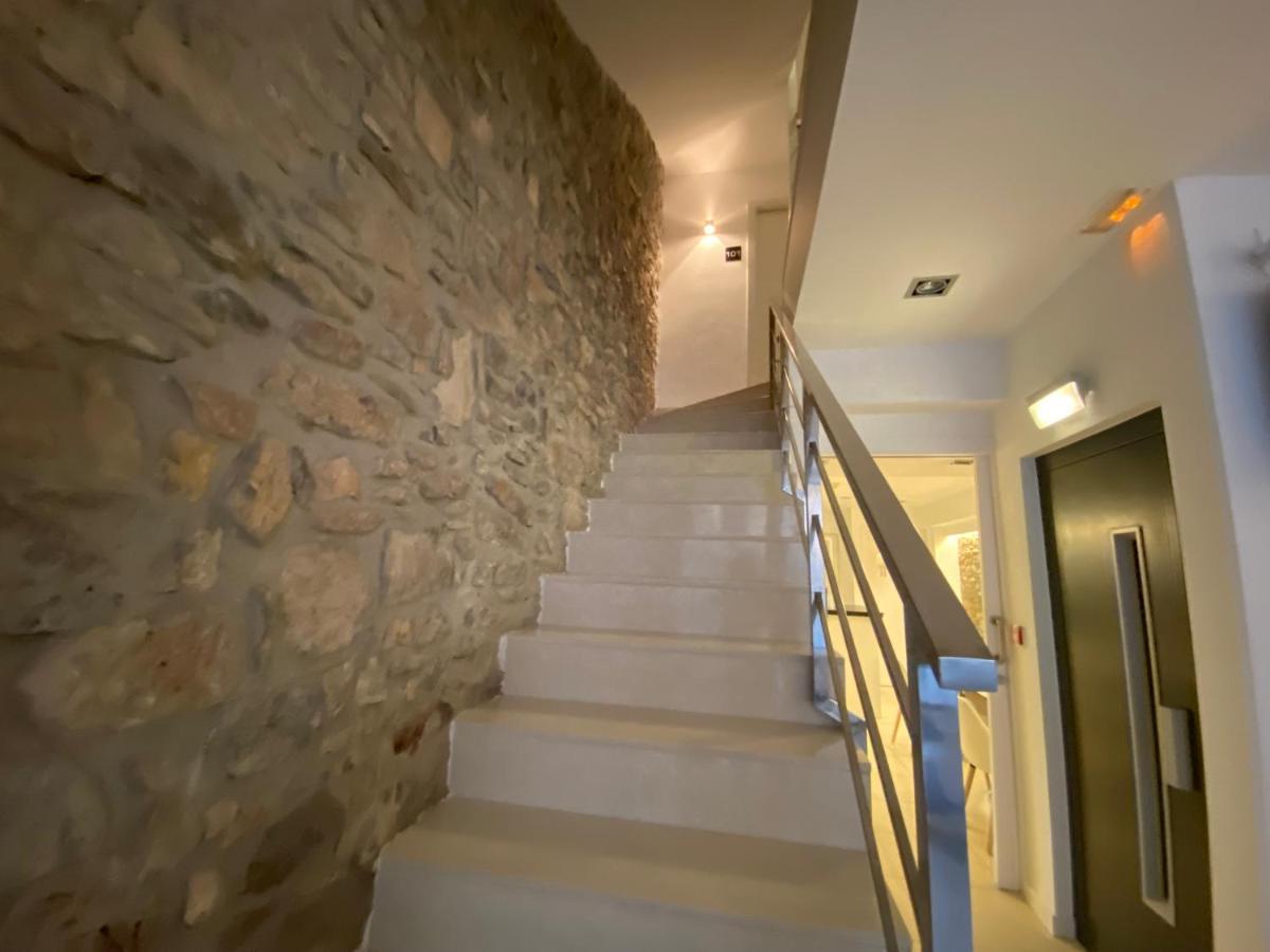 Hostal Somnis Suria Exterior photo